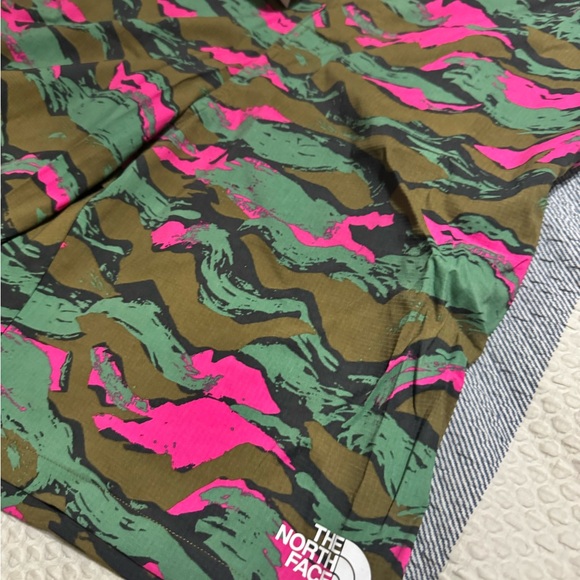 North Face swim trunks - Picture 2 of 5